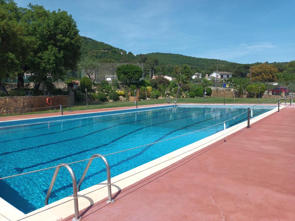 Apartamento Loft, Jardin Y Piscina Privada Romanyá de la Selva Екстериор снимка