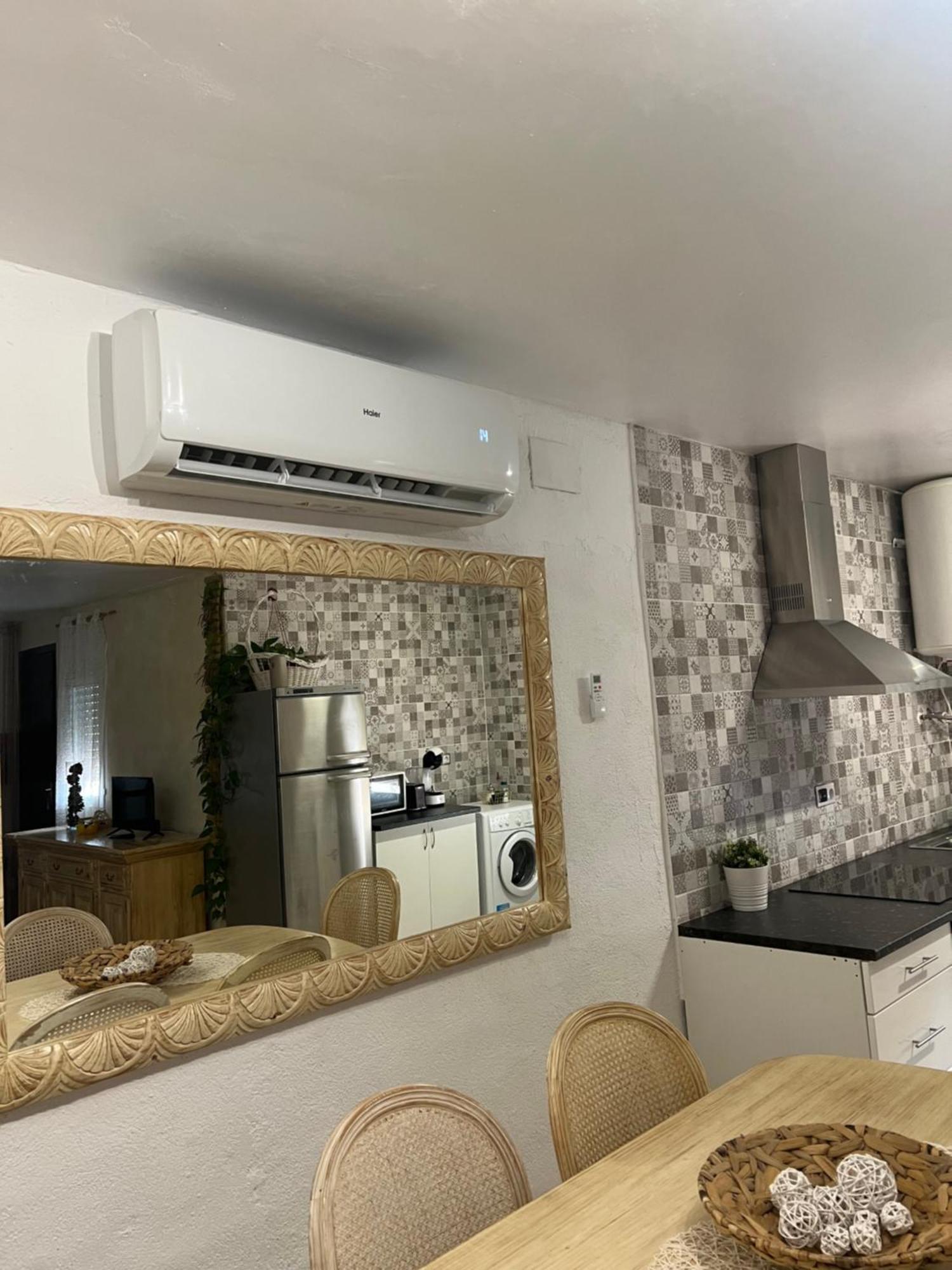 Apartamento Loft, Jardin Y Piscina Privada Romanyá de la Selva Екстериор снимка